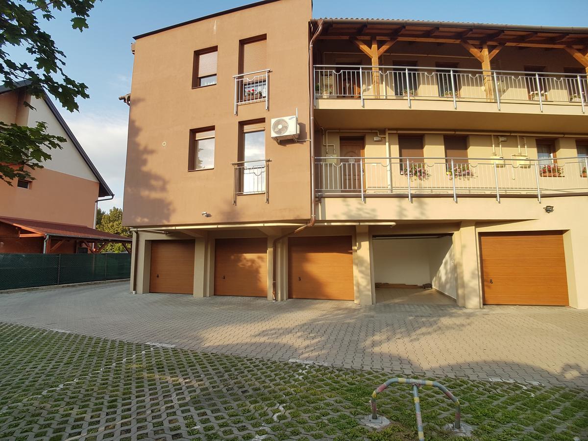 Dorci Apartman Keszthely Extérieur photo